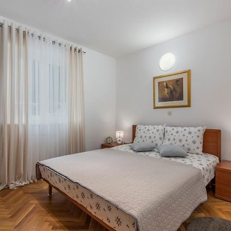 Apartment Amela ポレッチ エクステリア 写真