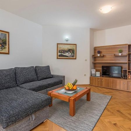 Apartment Amela ポレッチ エクステリア 写真