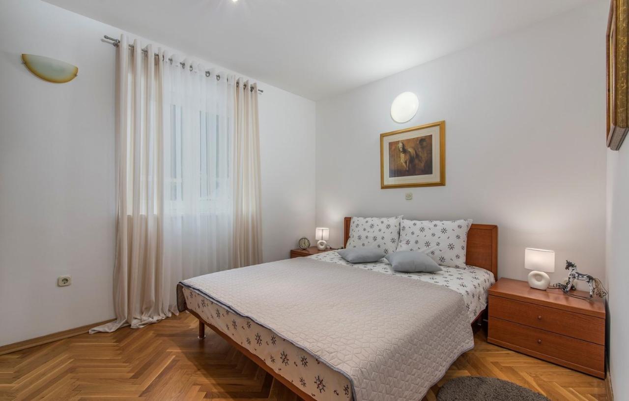 Apartment Amela ポレッチ エクステリア 写真