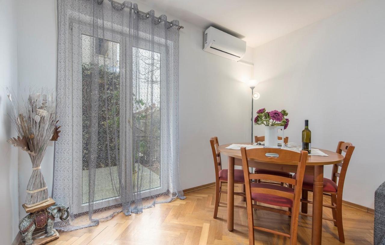 Apartment Amela ポレッチ エクステリア 写真